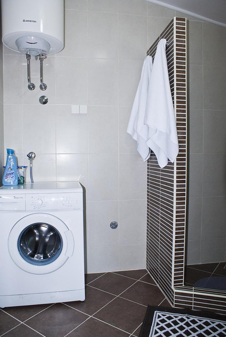 Apartment Dunja Djenovici ヘルツェグ・ノヴィ エクステリア 写真